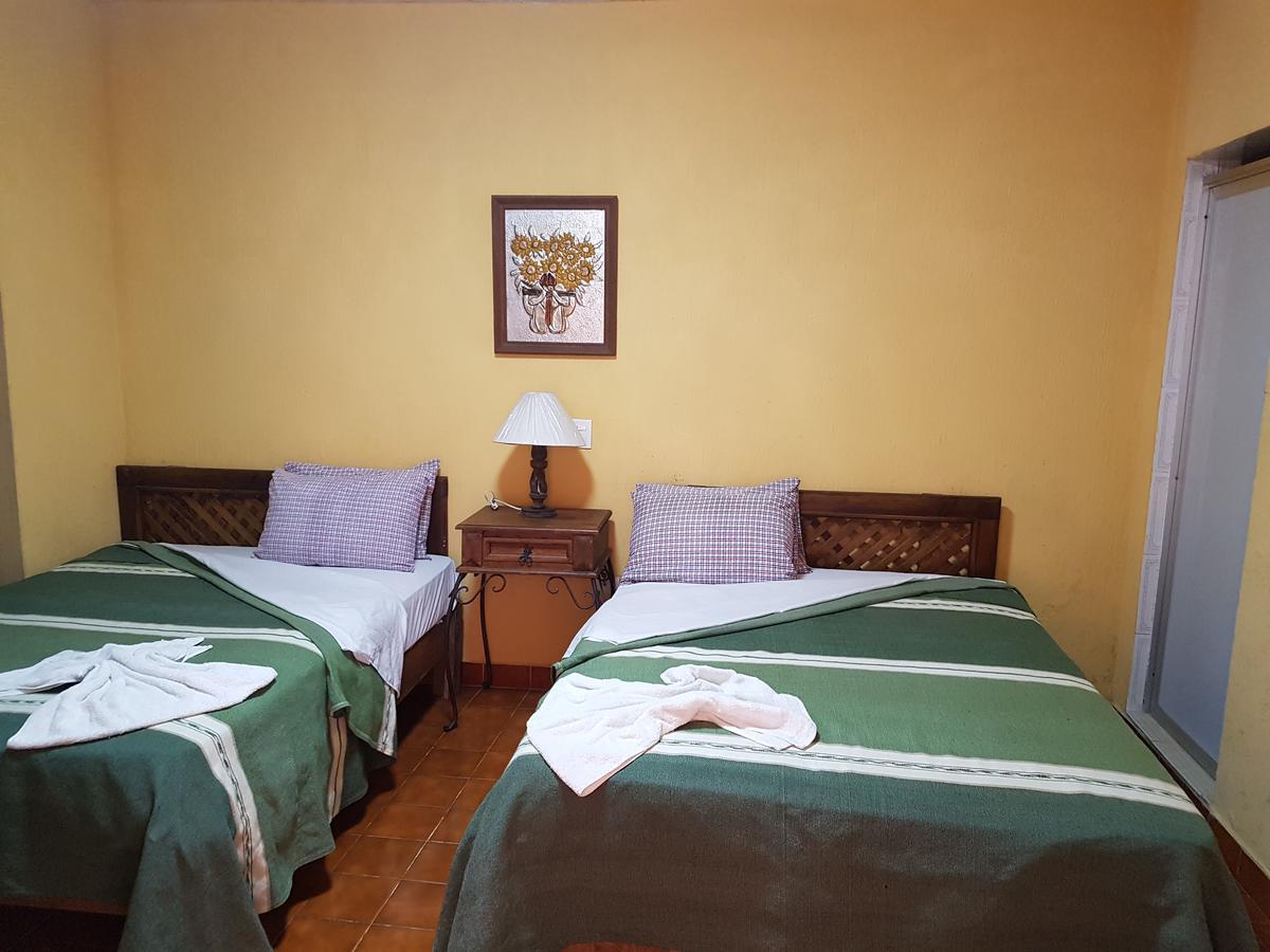 Hotel Nuevo Cupatitzio Uruapan  エクステリア 写真